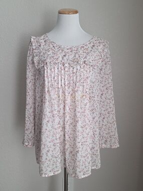 GAP Floral Ruffle Blouse